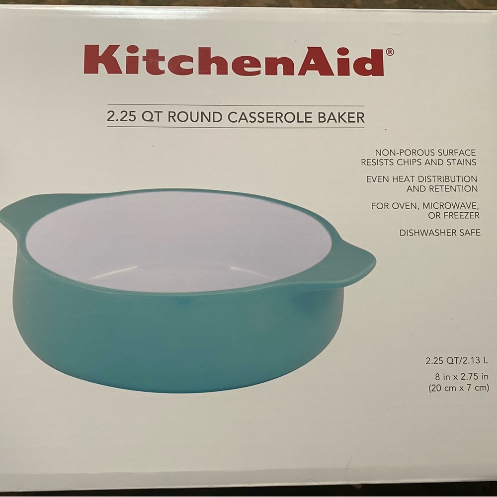 KitchenAid 2.25 qt round casserole baker